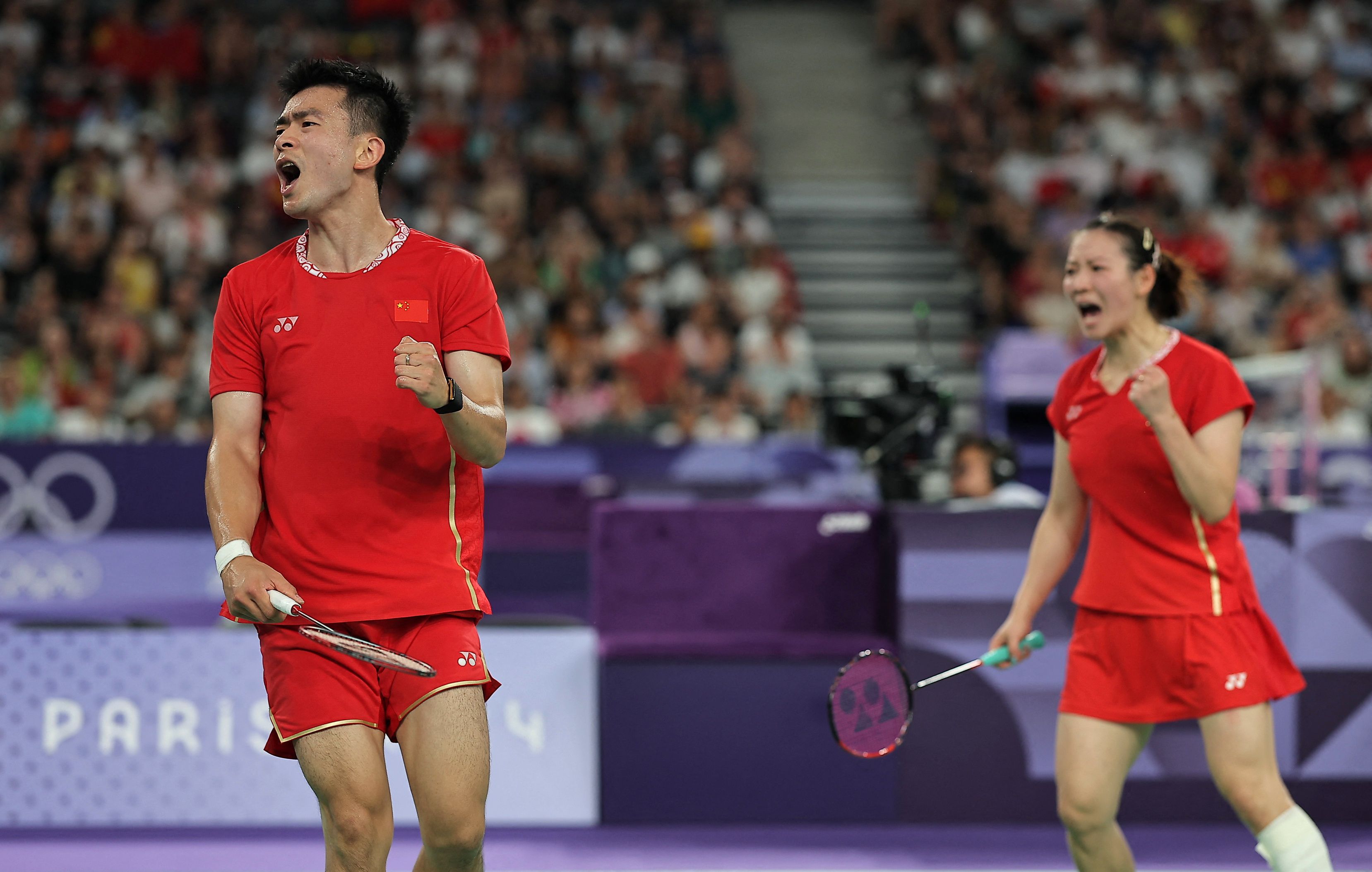 包含&quot;羽毛球双打比赛：默契合作成胜负关键&quot;的词条