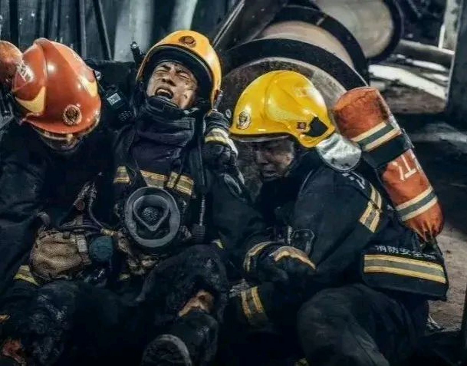 “英雄救援”——赛场紧急救援中的感人瞬间的简单介绍 “英雄救援”——赛场紧急救援中的感人瞬间的简单介绍