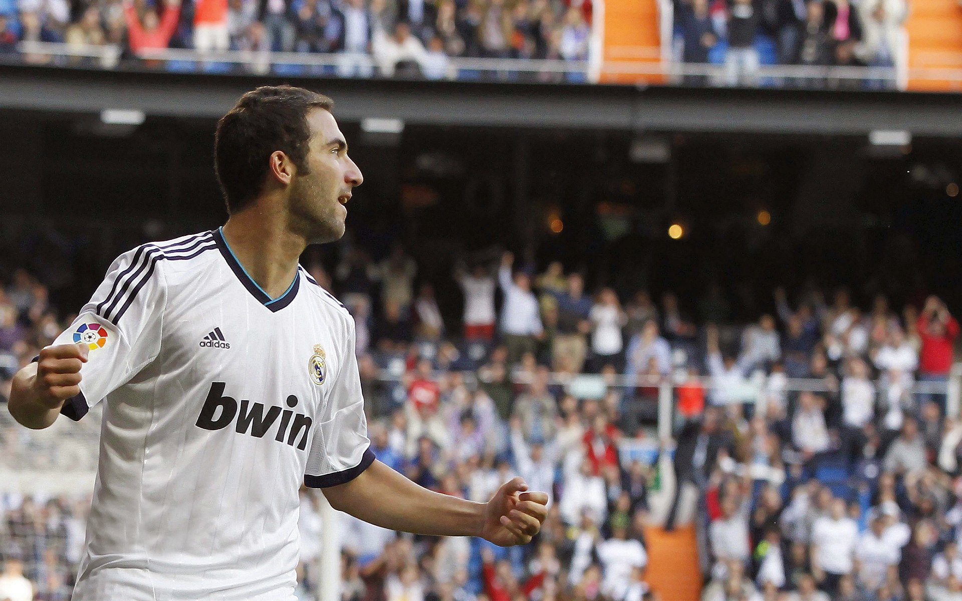 “逆转瞬间：经典逆袭点燃全场”，逆转时刻