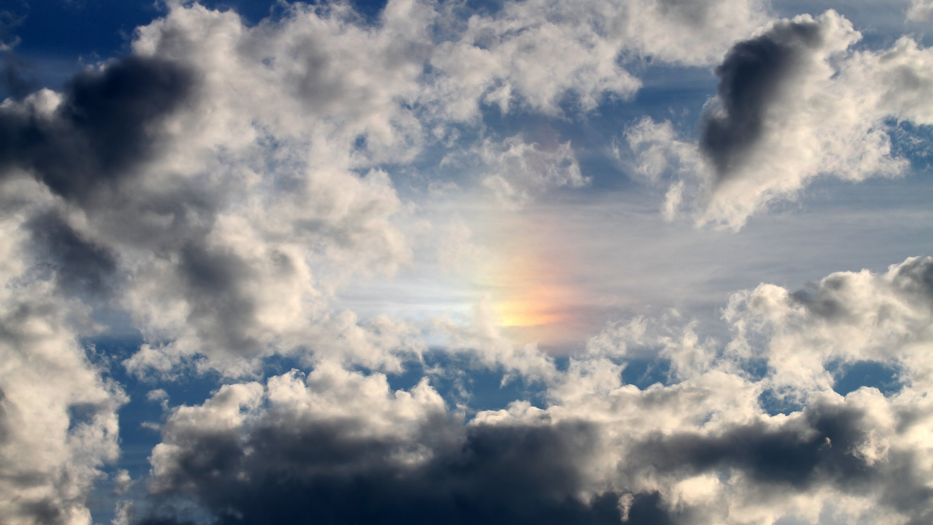 掘金翻盘步行者，系列赛焦点战中约基奇双手暴扣点燃全场，掘金队约基奇之前的中锋