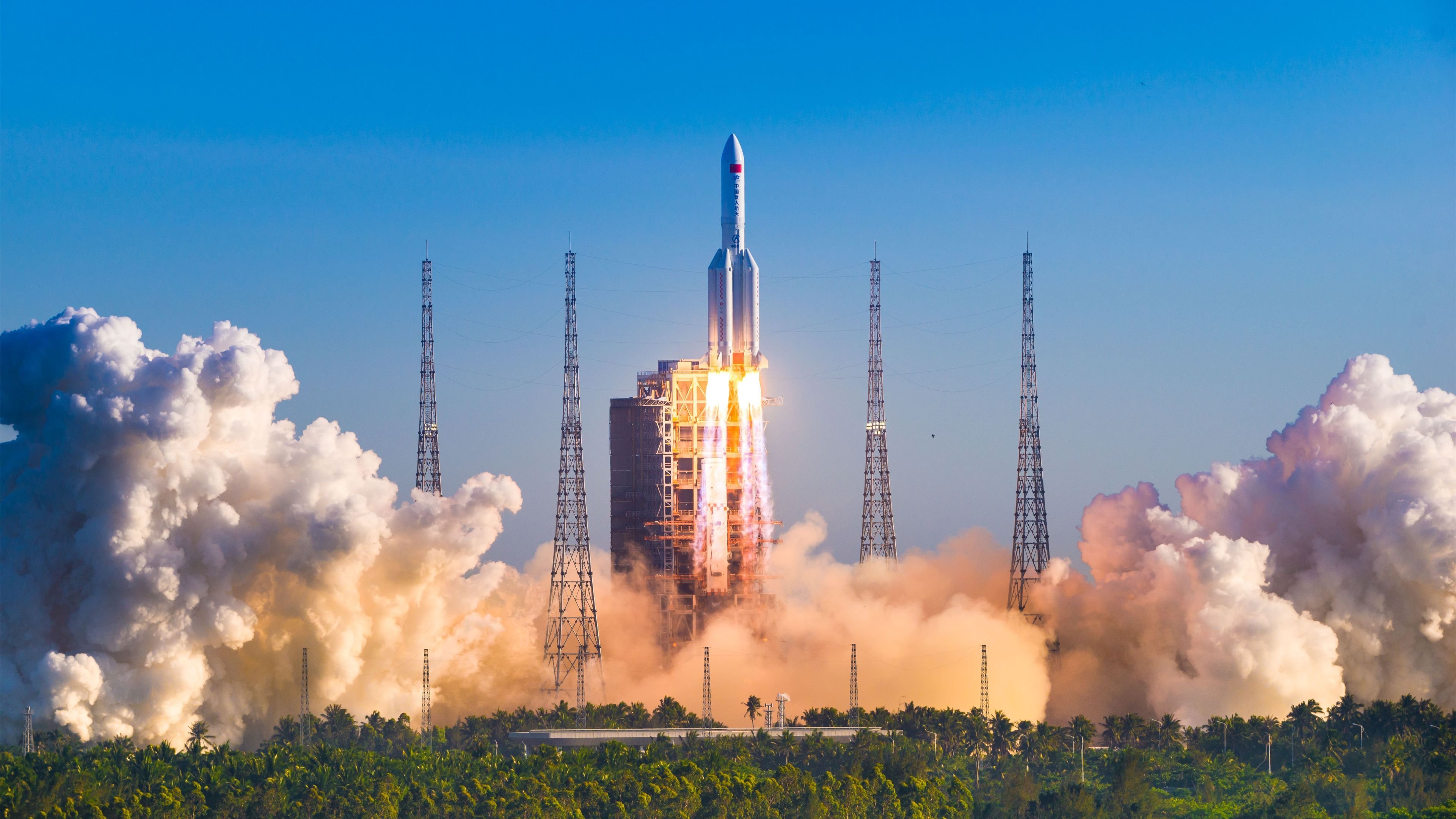 苏炳添出席田径科技展推介新装备，苏炳添比赛